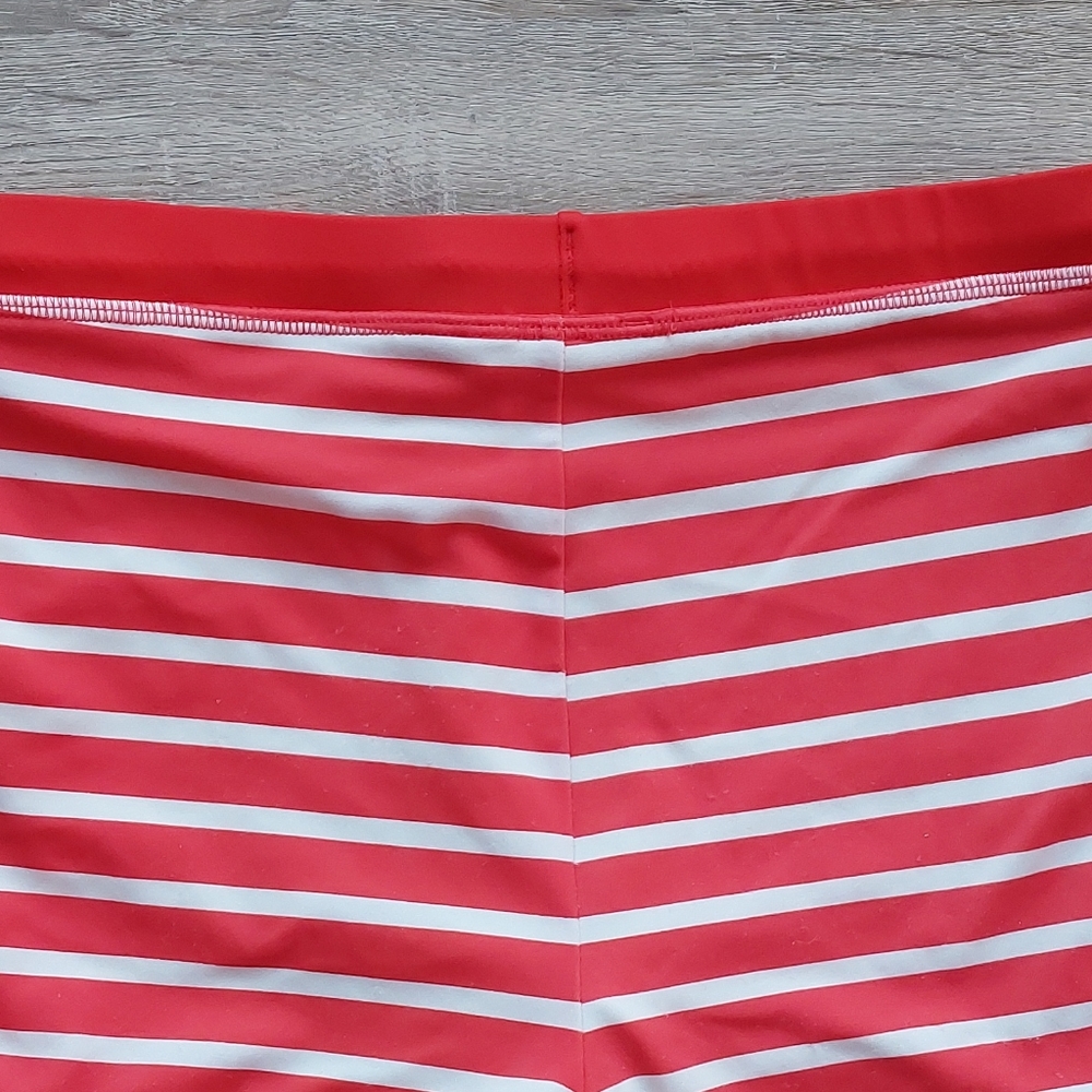 Mini Boden swim 🏊‍♀️ shorts 11-12 years - Picture 10 of 12